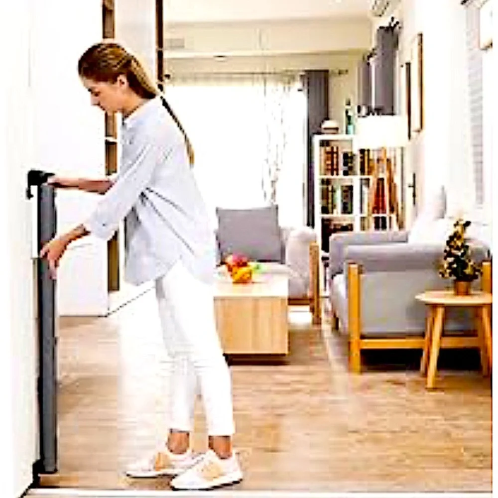 EASYBABY Indoor/Outdoor Retractable Mesh Baby Safety Gate in Black